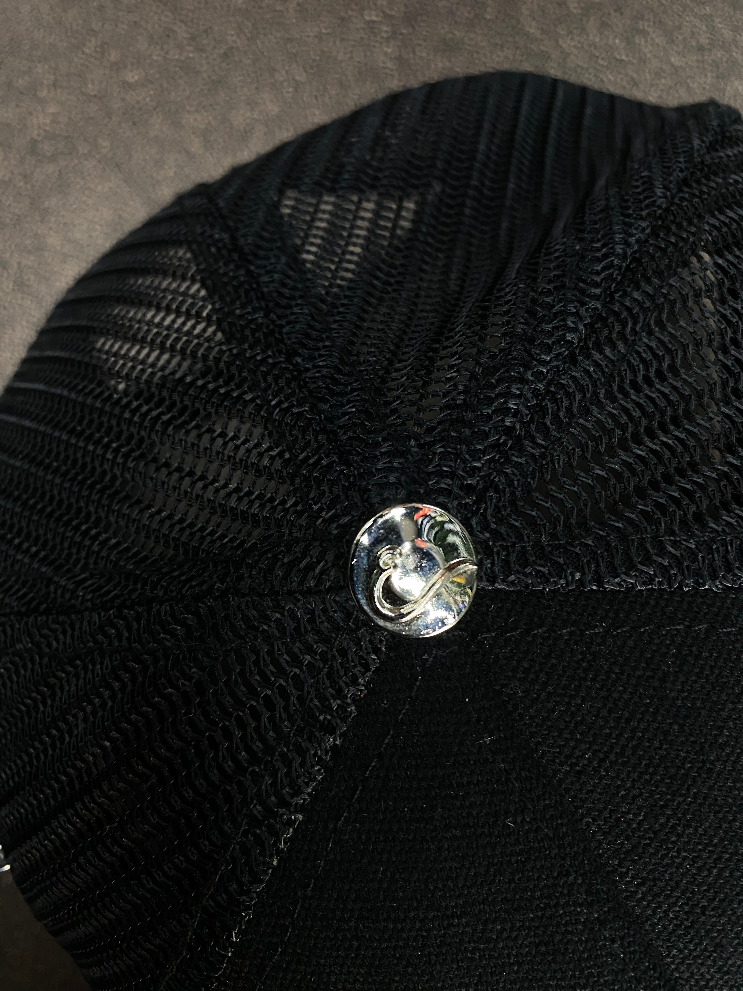 THE EAST TRUCKER (sample)